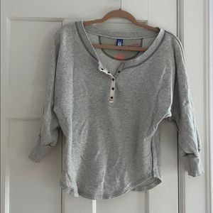 FREE PEOPLE ✨ Grey sweatshirt